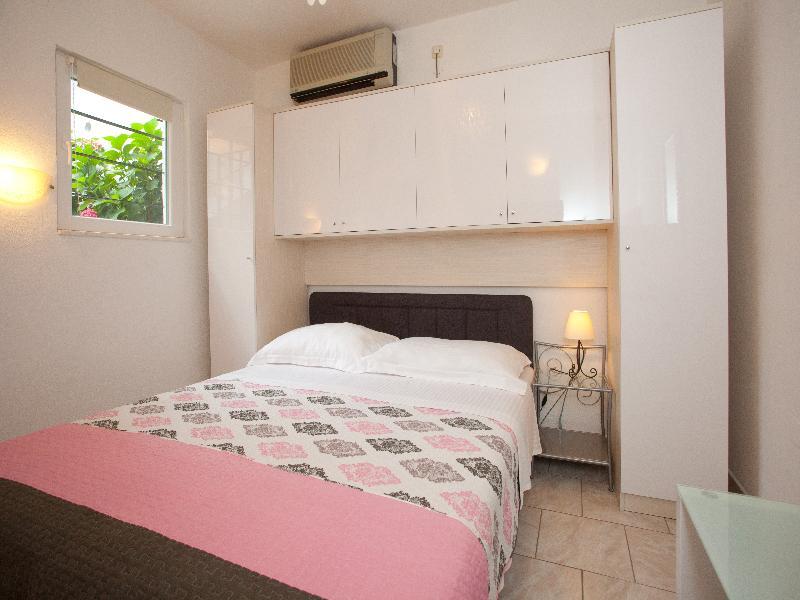 Apartment Alma Split Bagian luar foto