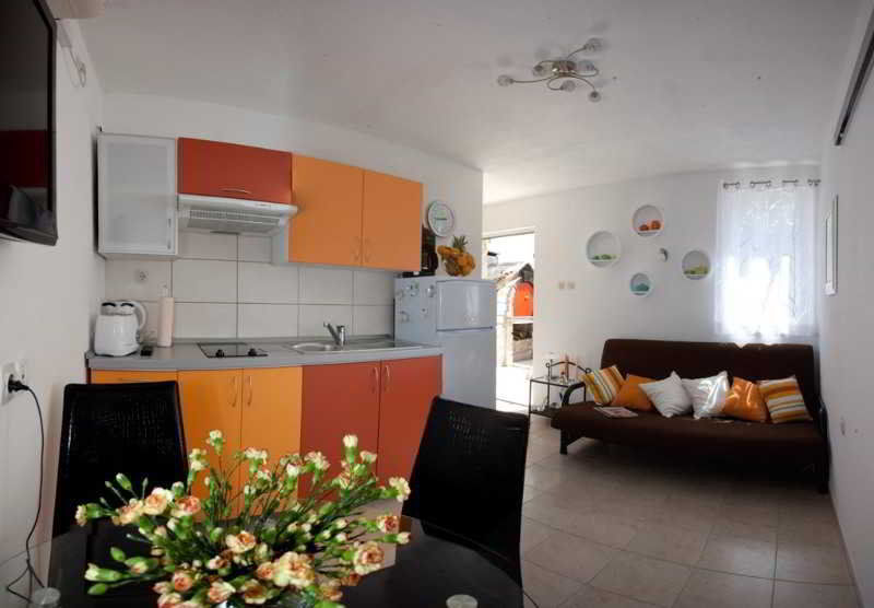 Apartment Alma Split Bagian luar foto