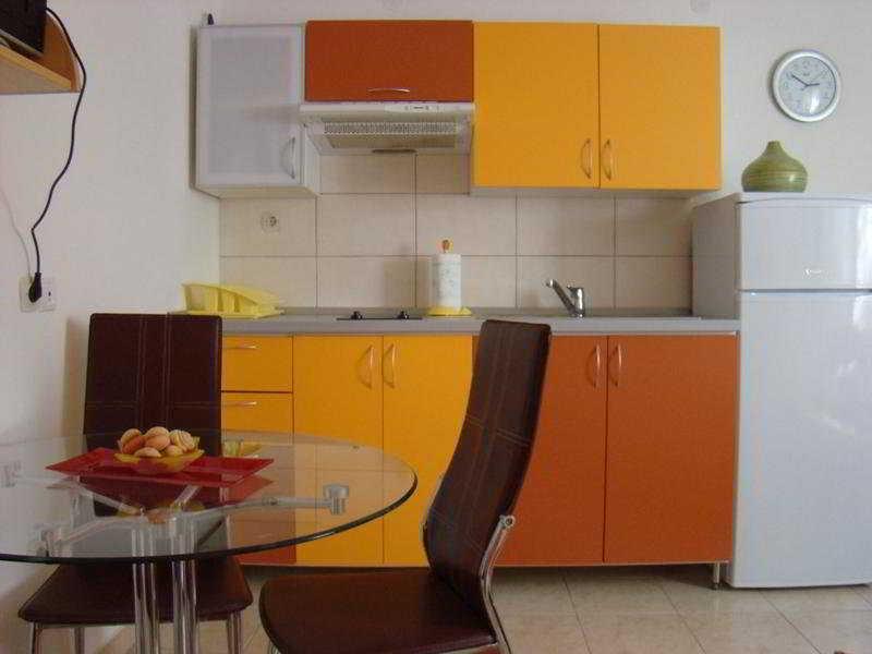 Apartment Alma Split Bagian luar foto