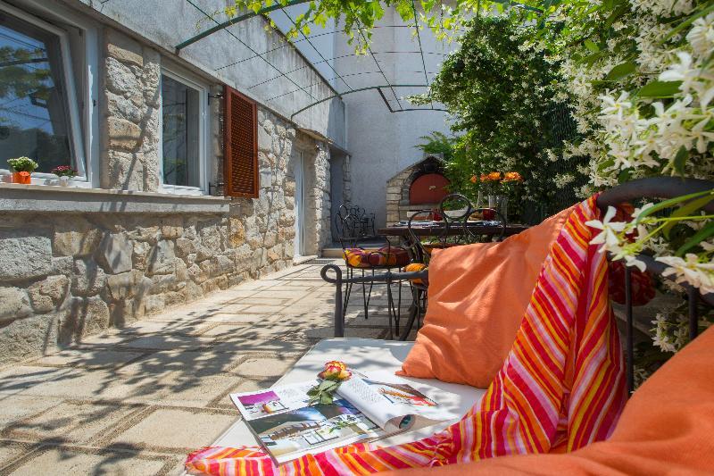 Apartment Alma Split Bagian luar foto