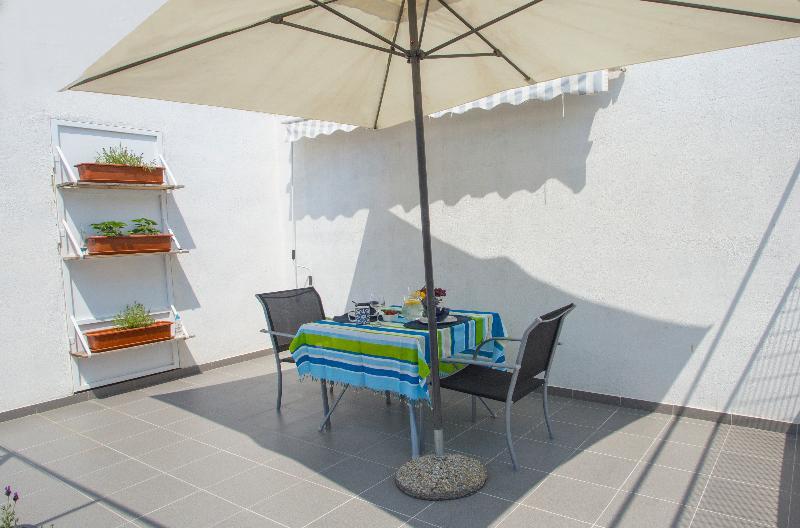 Apartment Alma Split Bagian luar foto