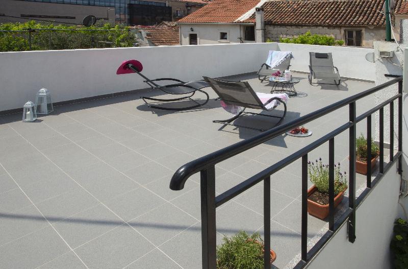 Apartment Alma Split Bagian luar foto