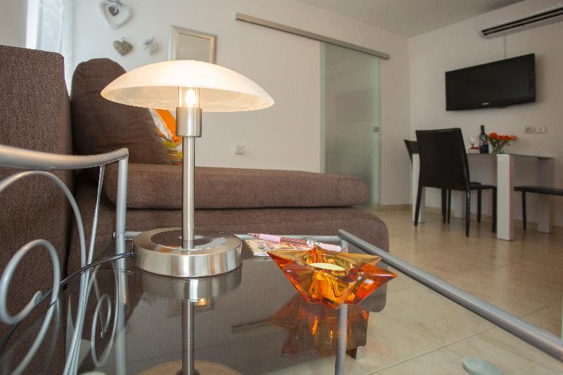 Apartment Alma Split Bagian luar foto